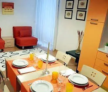 Residenza Cartiera 243 ヴィッロルバ