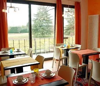 Residenza Cartiera 243