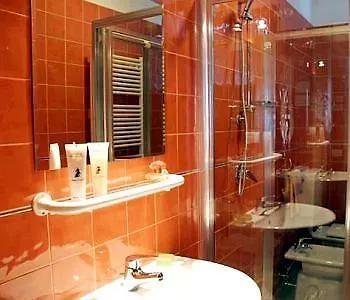 Residenza Cartiera 243 Pensjonat 3*