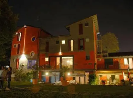 Residenza Cartiera 243
